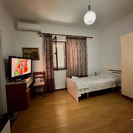 Apartamento Grand House Tirana