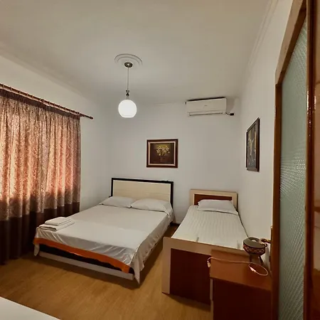 Grand House Apartamento Tirana