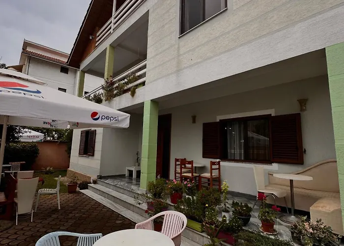 Grand House Lejlighed Tirana