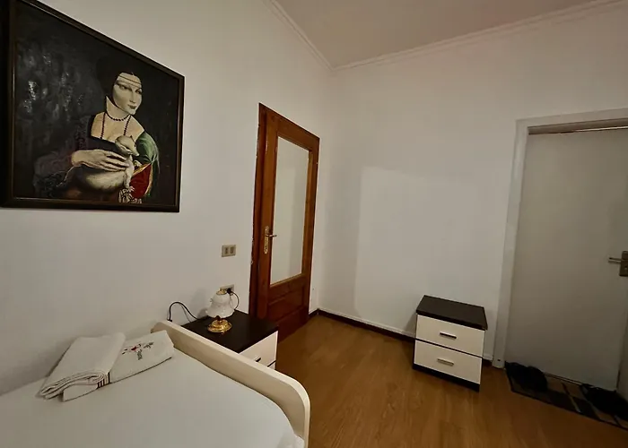 Grand House 公寓 *